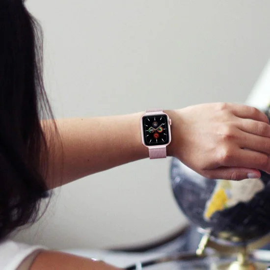 Tech-Protect Magnetic Milanese Metal Watch Band priekš Apple Watch 42 / 44 / 45 mm / Ultra 49 mm - Rozā Zelts - siksniņa viedpulksteņiem no nerūsējoša tērauda ar magnētu Tech-Protect Magnetic Milanese Metal Watch Band priekš Apple Watch 42 / 44 / 45 mm / Ultra 49 mm - Rozā Zelts - siksniņa viedpulksteņiem no nerūsējoša tērauda ar magnētu