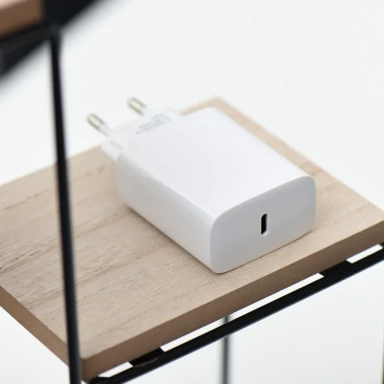Forcell Travel charger 3A QC 4.0 / PD 25W with Type-C to Type-C Cable 1M - Белый - Быстрое сетевое зарядное устройство с кабелем Type-C на Type-C Forcell Travel charger 3A QC 4.0 / PD 25W with Type-C to Type-C Cable 1M - Белый - Быстрое сетевое зарядное устройство с кабелем Type-C на Type-C