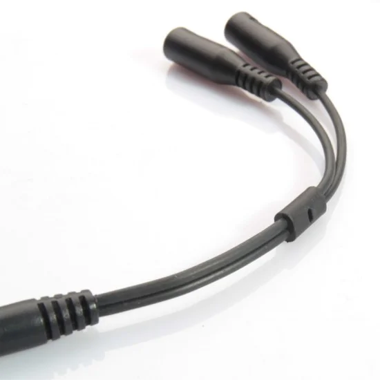 3.5mm Stereo Audio Male to 2 Female Headphone / Mic Splitter - 3.5mm audio sadalītājs pret 3.5mm mikrofona ieeju / 3.5mm austiņu izeju 3.5mm Stereo Audio Male to 2 Female Headphone / Mic Splitter - 3.5mm audio sadalītājs pret 3.5mm mikrofona ieeju / 3.5mm austiņu izeju